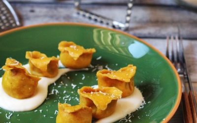 Tortellini sajtmártással