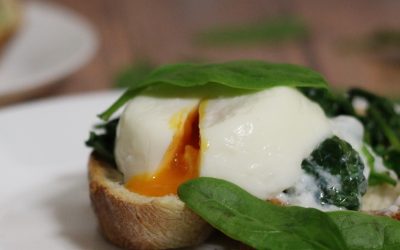 Így főzz buggyantott tojást!