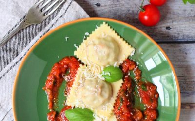 Bolognai ravioli paradicsommártással